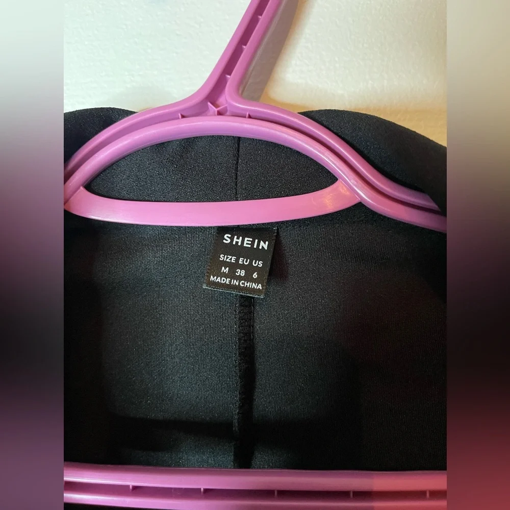 Single Button Blazer - Picture 3 of 3